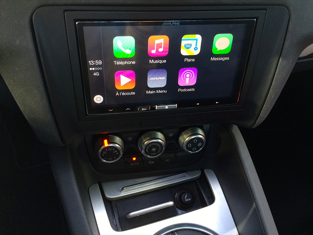 Alpine ILX-700 and CarPlay dock: the perfect combination for Audi TT!